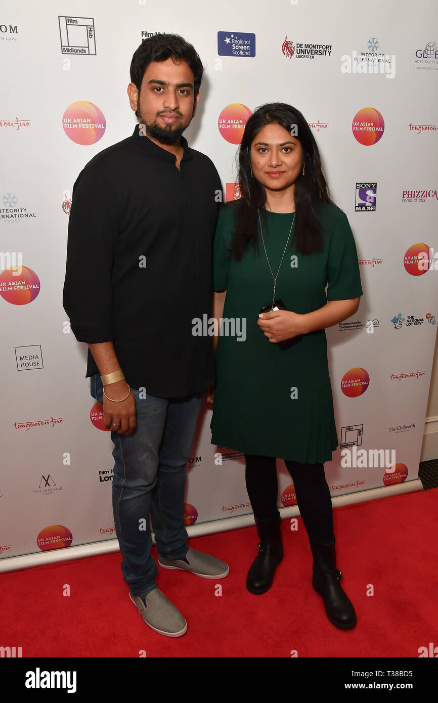 London, Großbritannien. 7. Apr 2019. Sriram Raja, Deyali Mukherjee ist ein Hersteller besucht die UK Asian Film Festival schließen Flamme Awards Gala-roten Teppich BAFTA 195 Piccadilly, am 7. April 2019, London, UK Bild Capital/Alamy leben Nachrichten Stockfoto