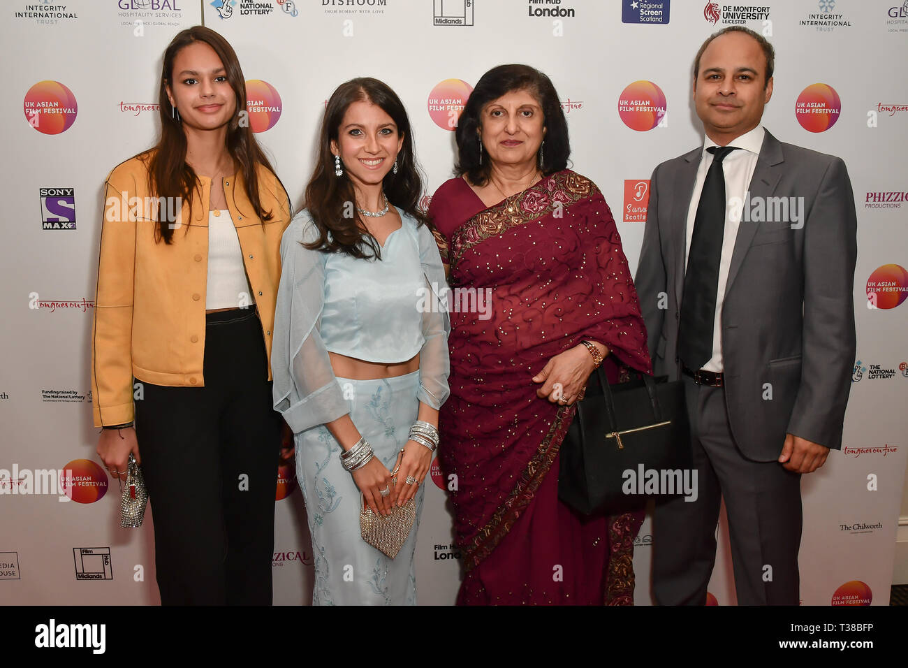 London, Großbritannien. 7. Apr 2019. UK Asian Film Festival schließen Flamme Awards Gala-roten Teppich BAFTA 195 Piccadilly, am 7. April 2019, London, UK Bild Capital/Alamy leben Nachrichten Stockfoto