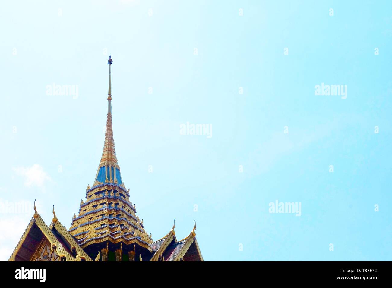 Schönen Kapellen in Wat Phra Kaew Tempel und dem Grand Palace in Bangkok, Thailand. Stockfoto