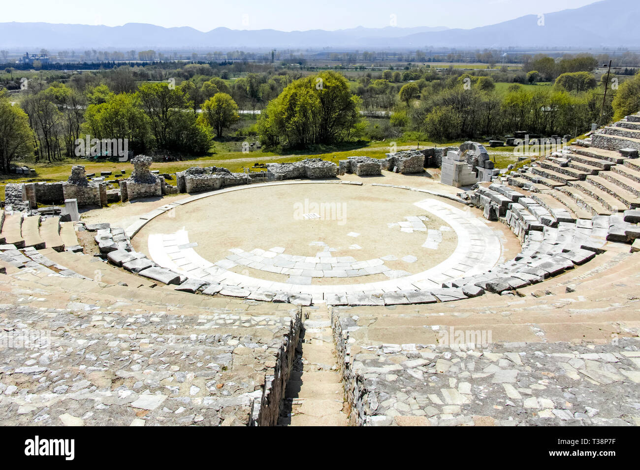 Ruinen des antiken Theaters in der antiken Stadt Philippi, Ostmakedonien und Thrakien, Griechenland Stockfoto