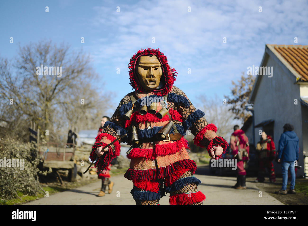 Festa dos Rapazes oder Festa de Santo Estevao (St. Stephan), ein religiöses Fest mit tiefen Wurzeln in heidnischen Winter-Sonnenwende-Feiern, die dauert Stockfoto