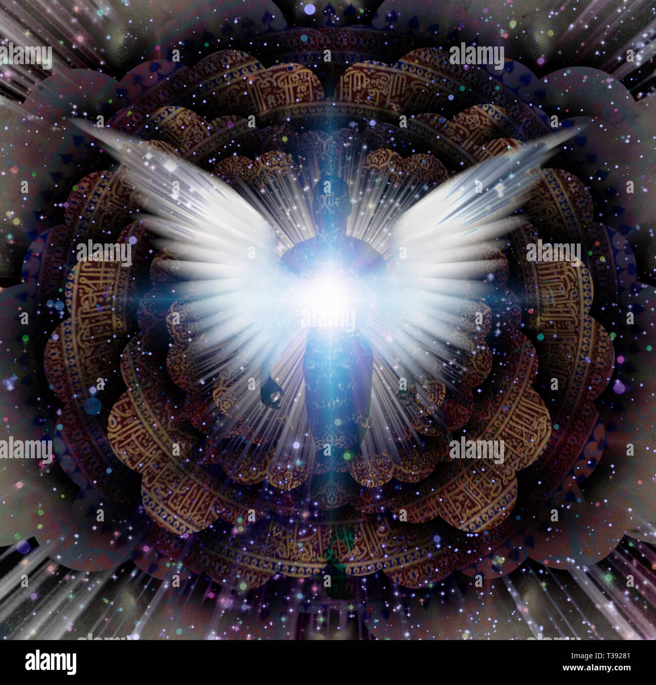 Leuchtende Flügel und Aura des Menschen in ein Zentrum der indischen Mandala. Vielschichtige Räume die unendlichen Dimensionen. Stockfoto
