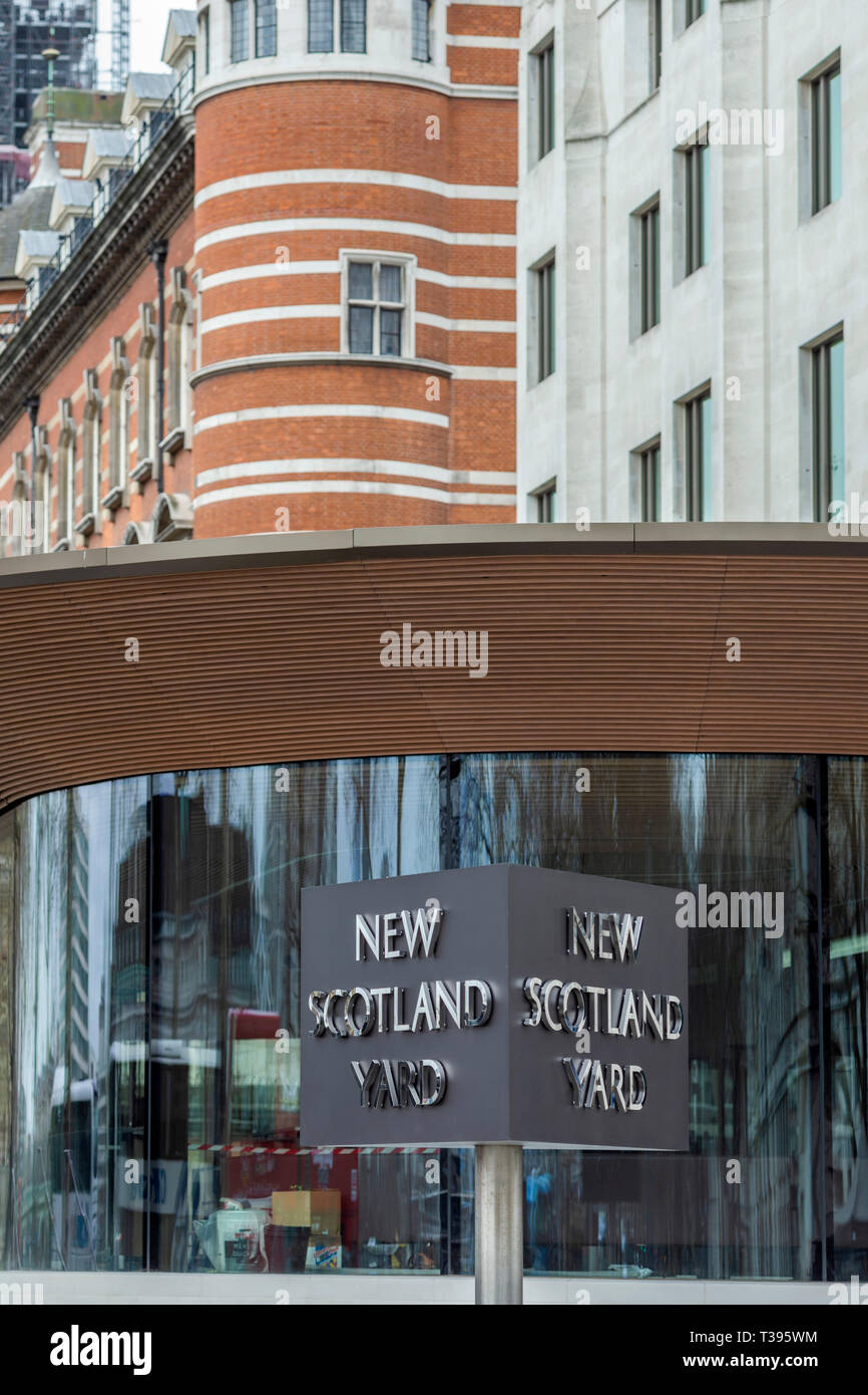 New Scotland Yard, Victoria Embankment, London, Freitag, 22. März 2019. Foto: David Rowland/One-Image.com Stockfoto