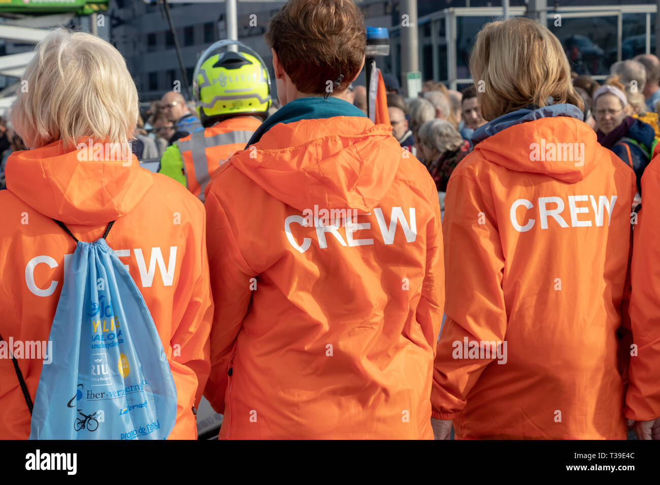 Rotterdam, die Niederlande. 07 Apr, 2019. Crew während des Marathons. Stockfoto Rotterdam, die Niederlande. 07 Apr, 2019. Crew während des Marathons. Stockfoto