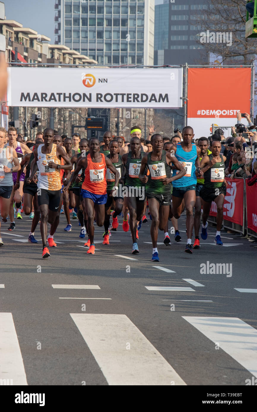 Rotterdam, die Niederlande. 07 Apr, 2019. Start des Marathons. Stockfoto Rotterdam, die Niederlande. 07 Apr, 2019. Start des Marathons. Stockfoto