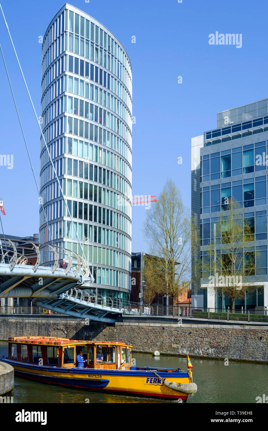 Das Auge und Valentine Brücke zu Glas Wharf von Tempel Zurück Bristol UK Stockfoto