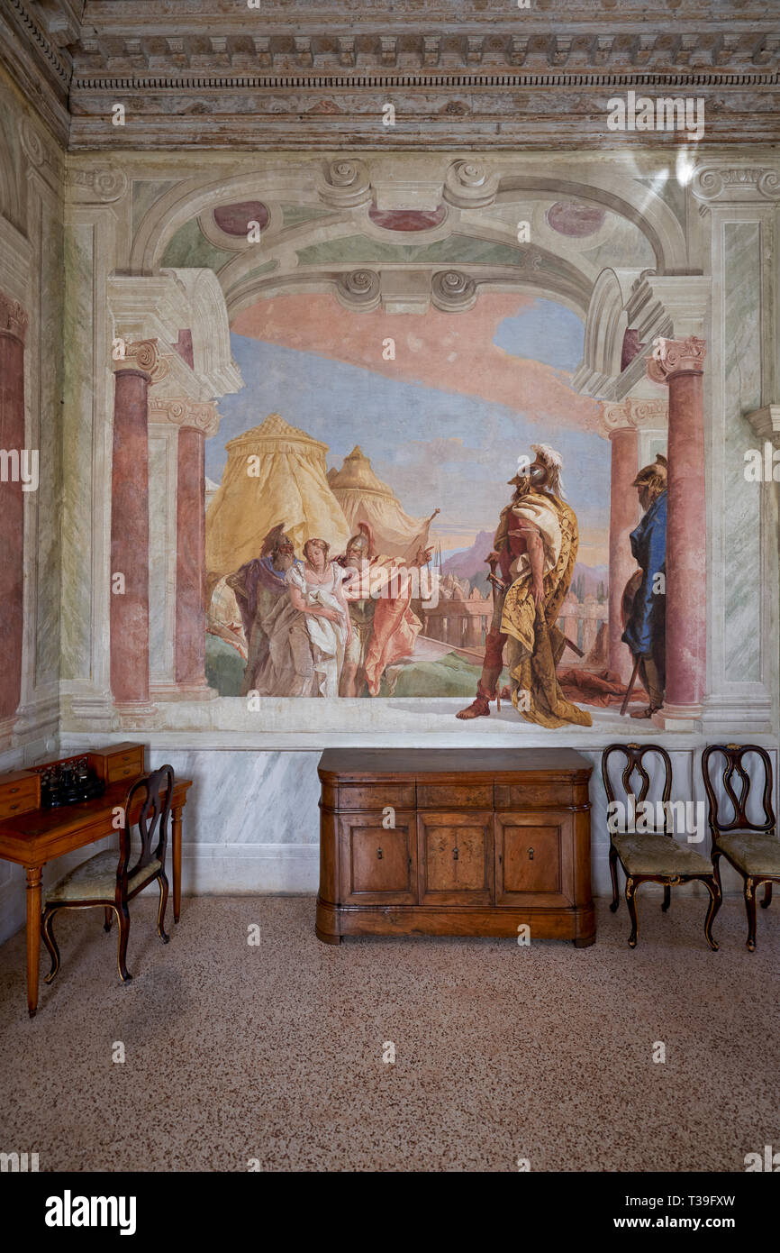 Villa Valmarana ai Nani hat seinen Namen von den Statuen der 17 Stein Zwerge, ursprünglich in den Garten gesetzt, jetzt auf den Mauern um das Haus Stockfoto