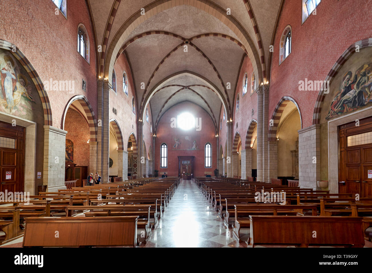Vicenza, Venetien, Italien. Vicenza Kathedrale (Italienisch: Kathedrale Santa Maria Annunziata, Duomo di Vicenza) ist eine römisch-katholische Kathedrale in Vicenza, Stockfoto