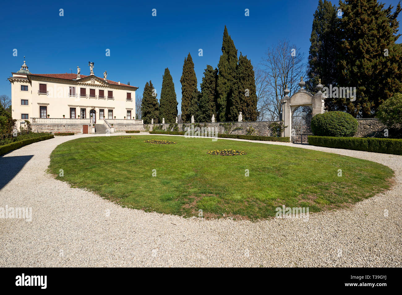 Villa Valmarana ai Nani hat seinen Namen von den Statuen der 17 Stein Zwerge, ursprünglich in den Garten gesetzt, jetzt auf den Mauern um das Haus Stockfoto