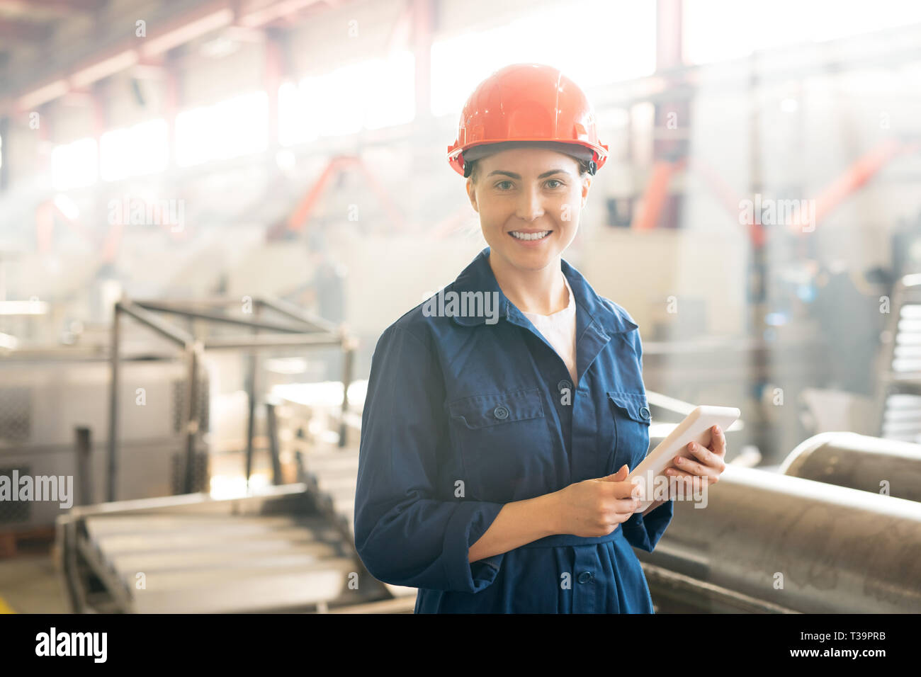 Ingenieur mit Gadget Stockfoto