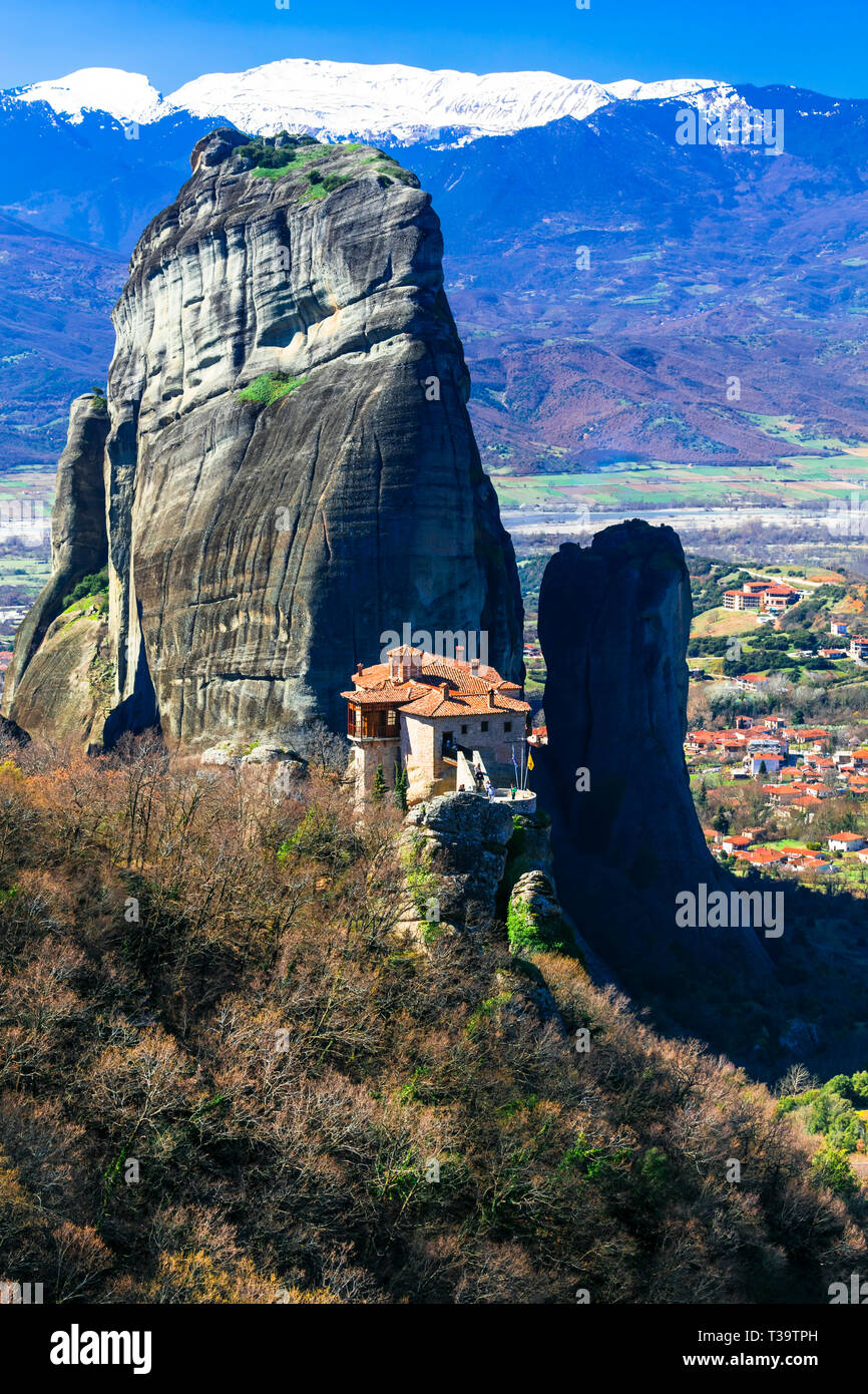 Beeindruckende Kloster über Felsen, Meteora, Griechenland. Stockfoto