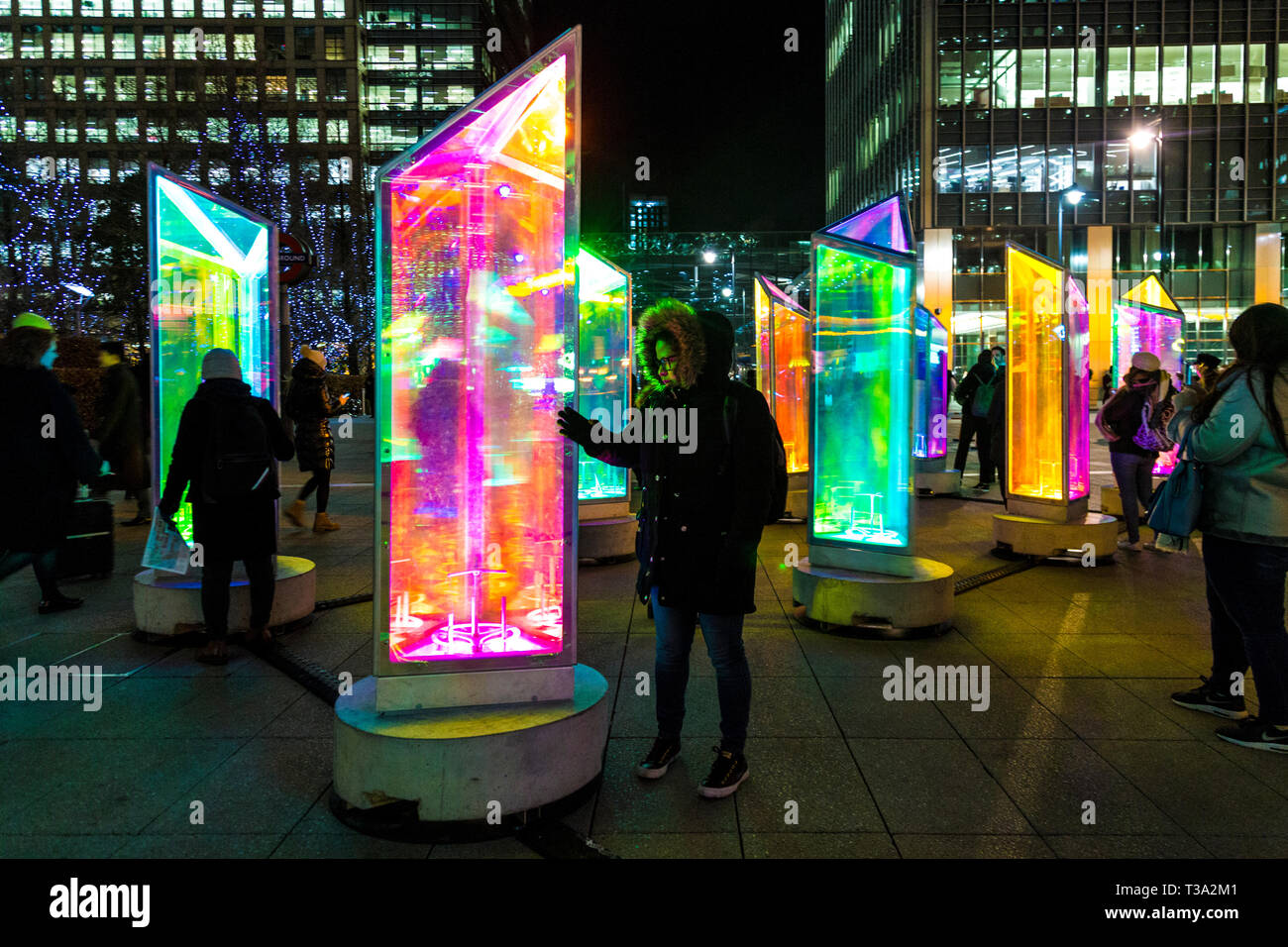 "Prismatica" von Raw-Design in Canary Wharf Winter Lights Festival 2019, London, UK Stockfoto