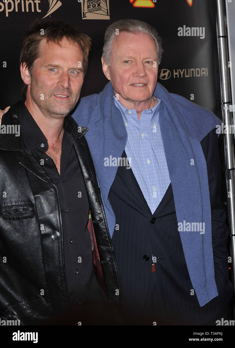 Jeffrey Nordling Jon Voight 47 - 24 Reihe finale Party am Boulevard 3 ...