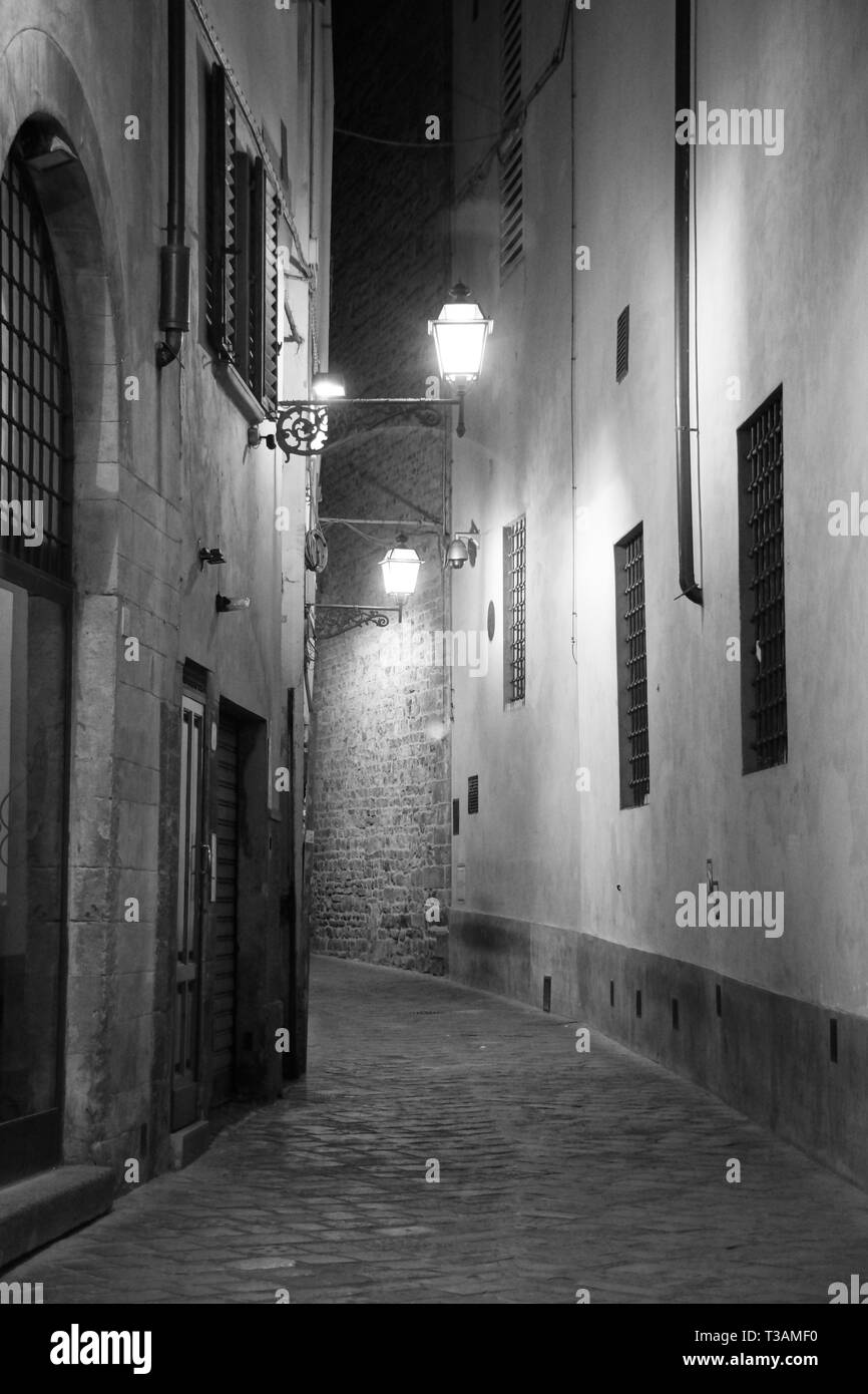 Straße in Florenz Italien in Schwarz und Weiß Stockfoto