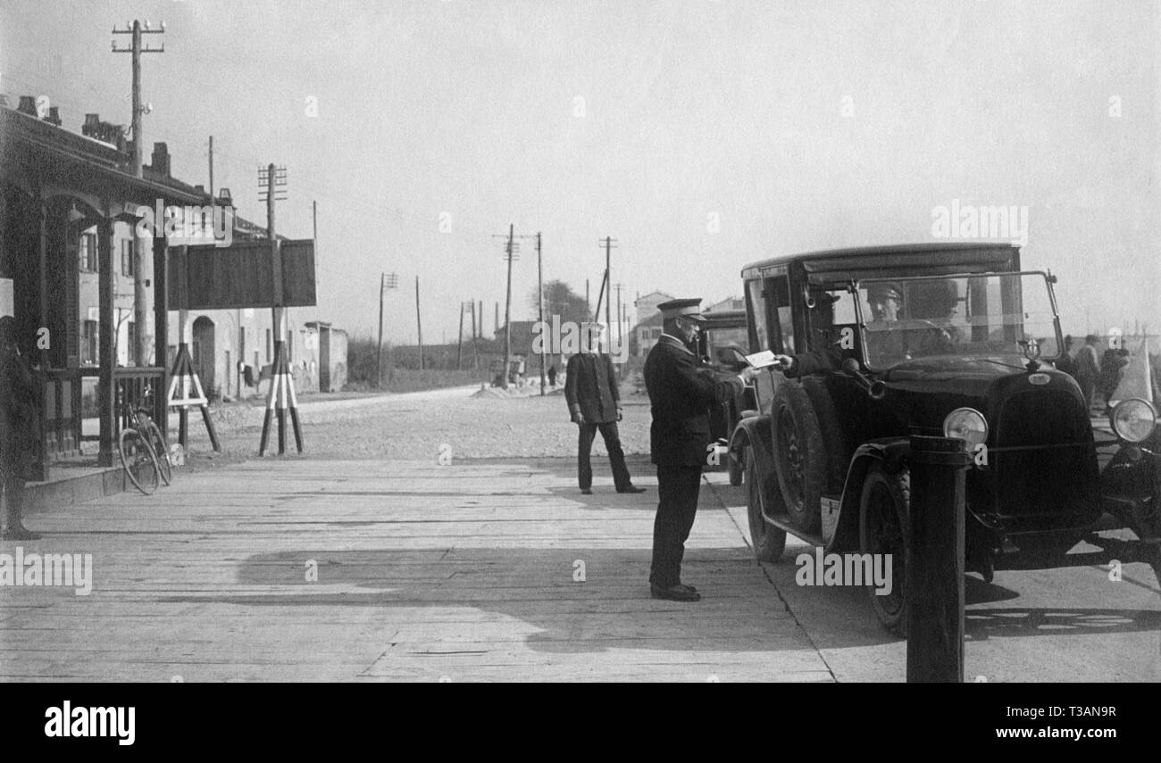 Autostrada dei Laghi Autobahn, gebührenpflichtig, 1925 Stockfoto