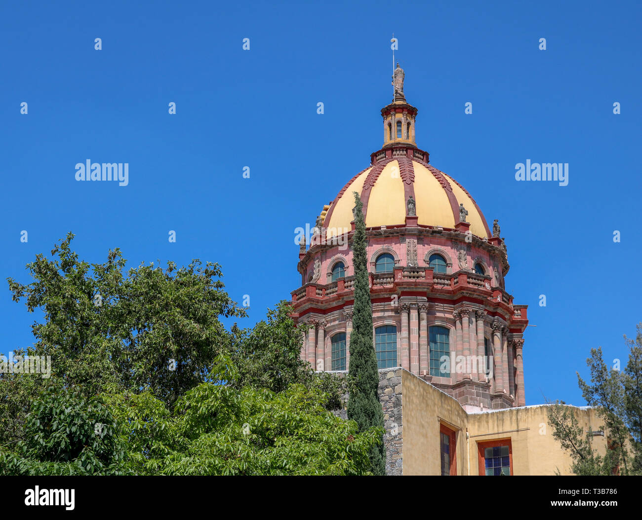 Kirche Dome Stockfoto