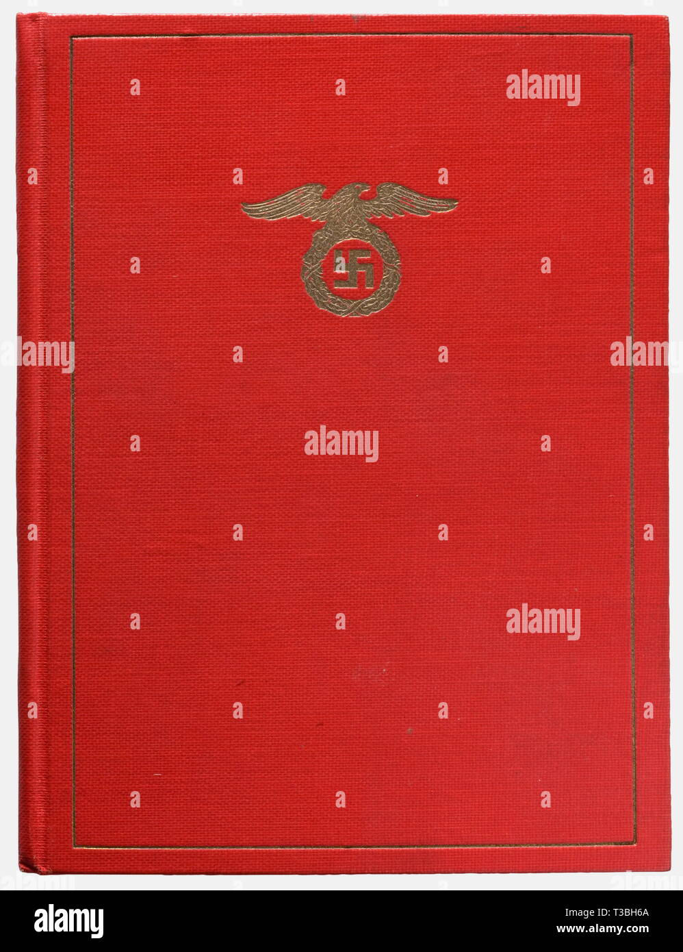 Reichsminister des Innern Dr. Wilhelm Frick (1877 - 1946), die Partei Mitgliedschaft Buch Nummer 10 Roter Leineneinband mit geprägter Goldrahmen und die frühe Version der nationalen Adler. Durch das Reich Richtung in München am 06.06.1928 ausgestellt und unterschrieben persönlich und in Tinte von Adolf Hitler, beide Seiten mit Tinte Signatur von Schwarz. Passfoto in Zivilkleidung, unter persönlich von Frick unterzeichnet. Datum des Eintrags geändert 1.09.1925, Berufsbezeichnung "OBERAMTMANN M.d.R." (senior Gerichtsvollzieher, Mitglied des Reichstags), Beitritt von 1928 - 30. Wilhelm Frick, Si, Editorial-Use - Nur Stockfoto
