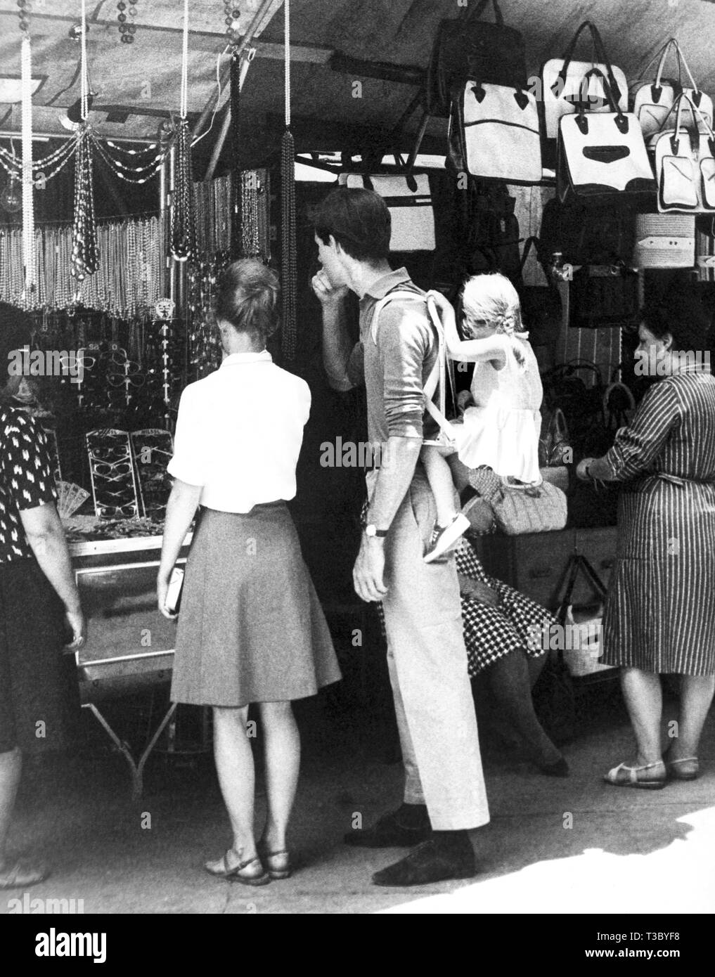 Leute auf dem Markt, 1964 Stockfoto