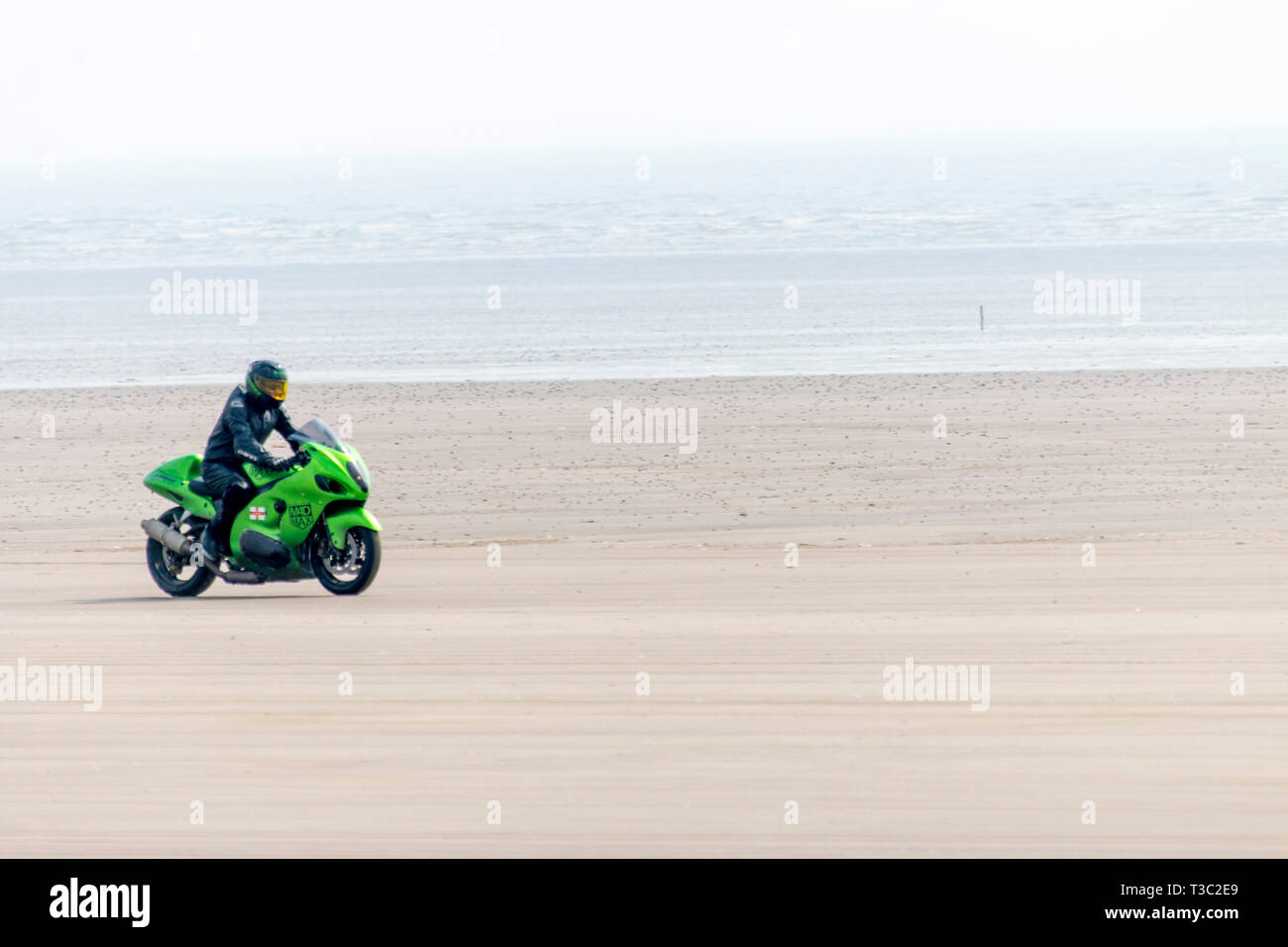 Zef Eisenberg, Madmax, Geschwindigkeitsrekord brechen auf Motorrad 186 mph in Pendine Sands Wales UK am 7. April 2019 Stockfoto