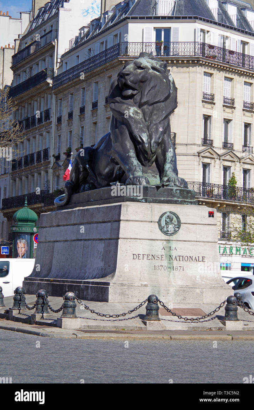 Löwe von Belfort, eine monumentale Skulptur eines Löwen von Bartholdi, der Gehämmerten Kupfer, Place Denfert Rochereau in Paris erinnert an Belagerung von Belfort Stockfoto