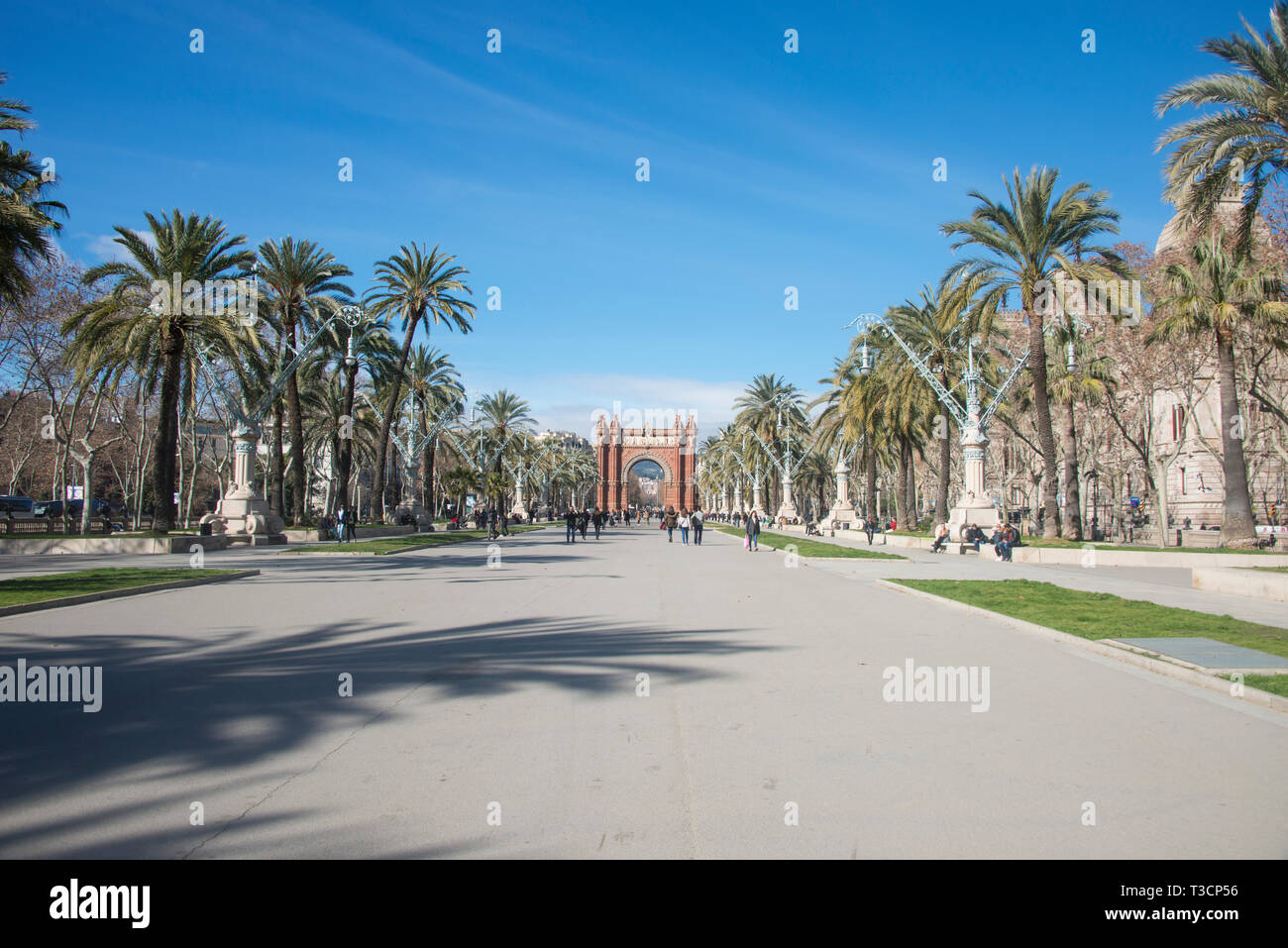 Touristen und "Arc de Triomf" in Barcelona. Stockfoto