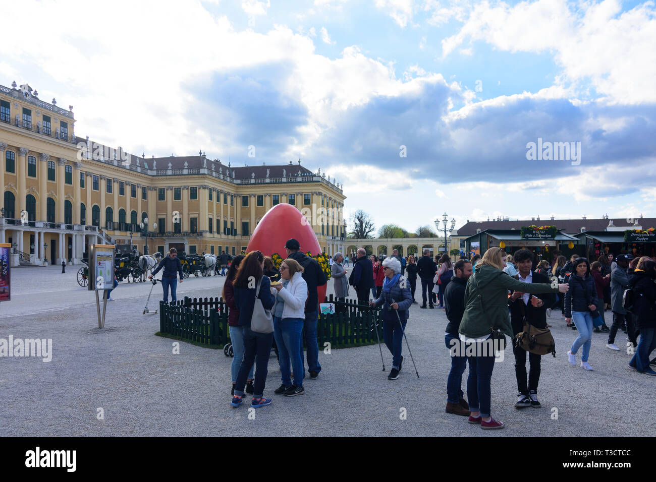 Wien, Wien: Schloss Schönbrunn, Ostermarkt (Ostermarkt) im 13. Hietzing, Wien, Österreich Stockfoto