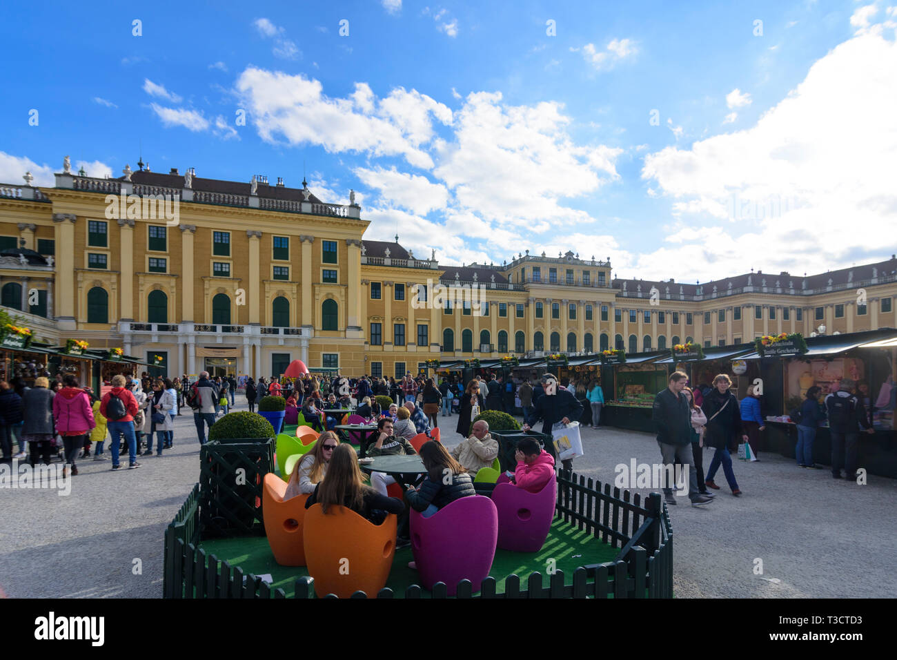 Wien, Wien: Schloss Schönbrunn, Ostermarkt (Ostermarkt) im 13. Hietzing, Wien, Österreich Stockfoto