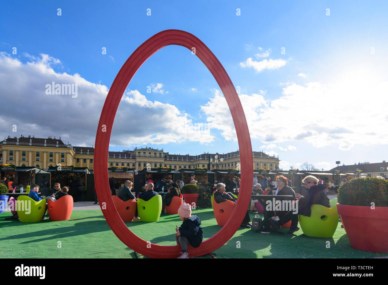 Wien, Wien: Schloss Schönbrunn, Ostermarkt (Ostermarkt) im 13. Hietzing, Wien, Österreich Stockfoto