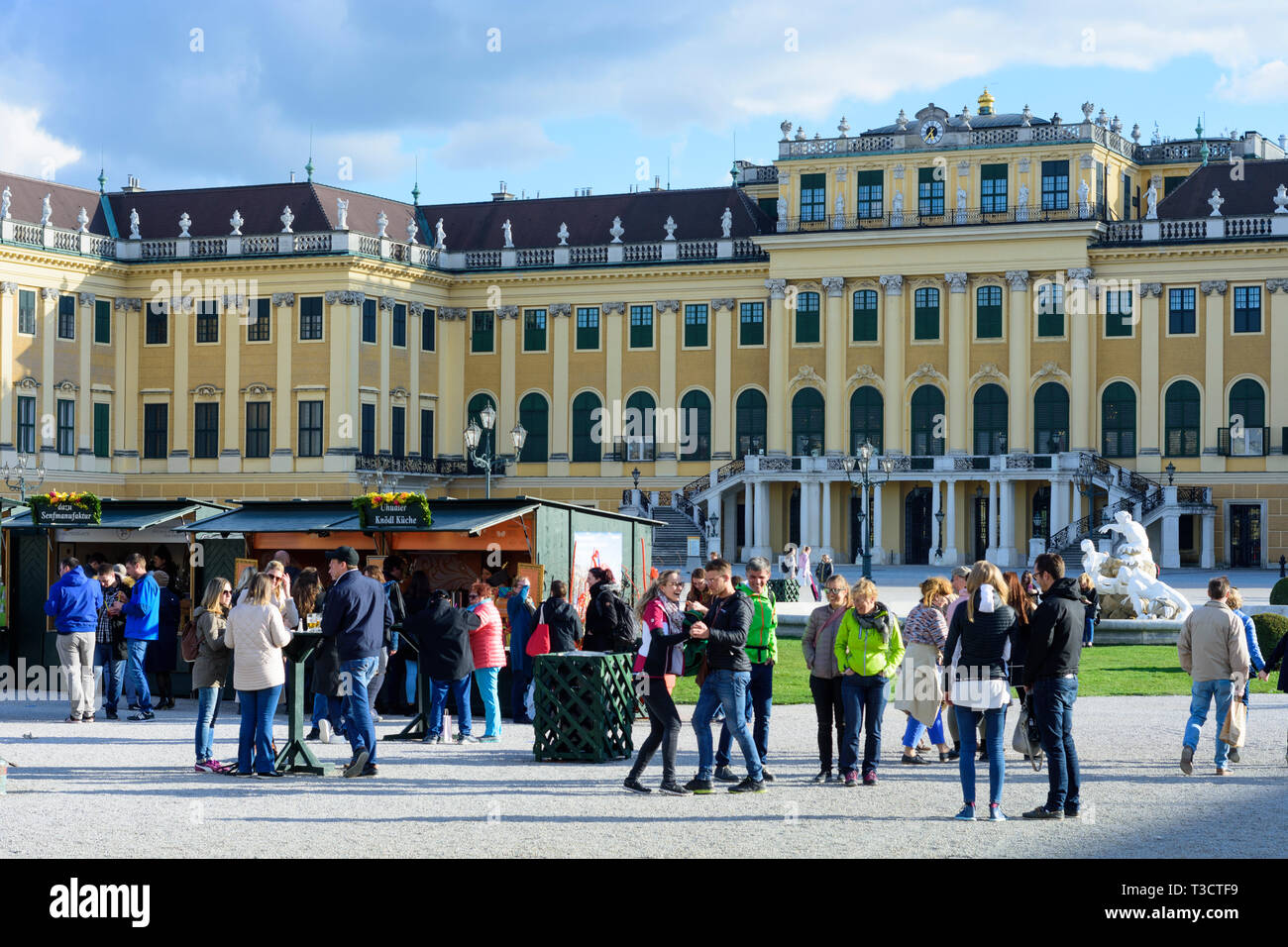 Wien, Wien: Schloss Schönbrunn, Ostermarkt (Ostermarkt) im 13. Hietzing, Wien, Österreich Stockfoto