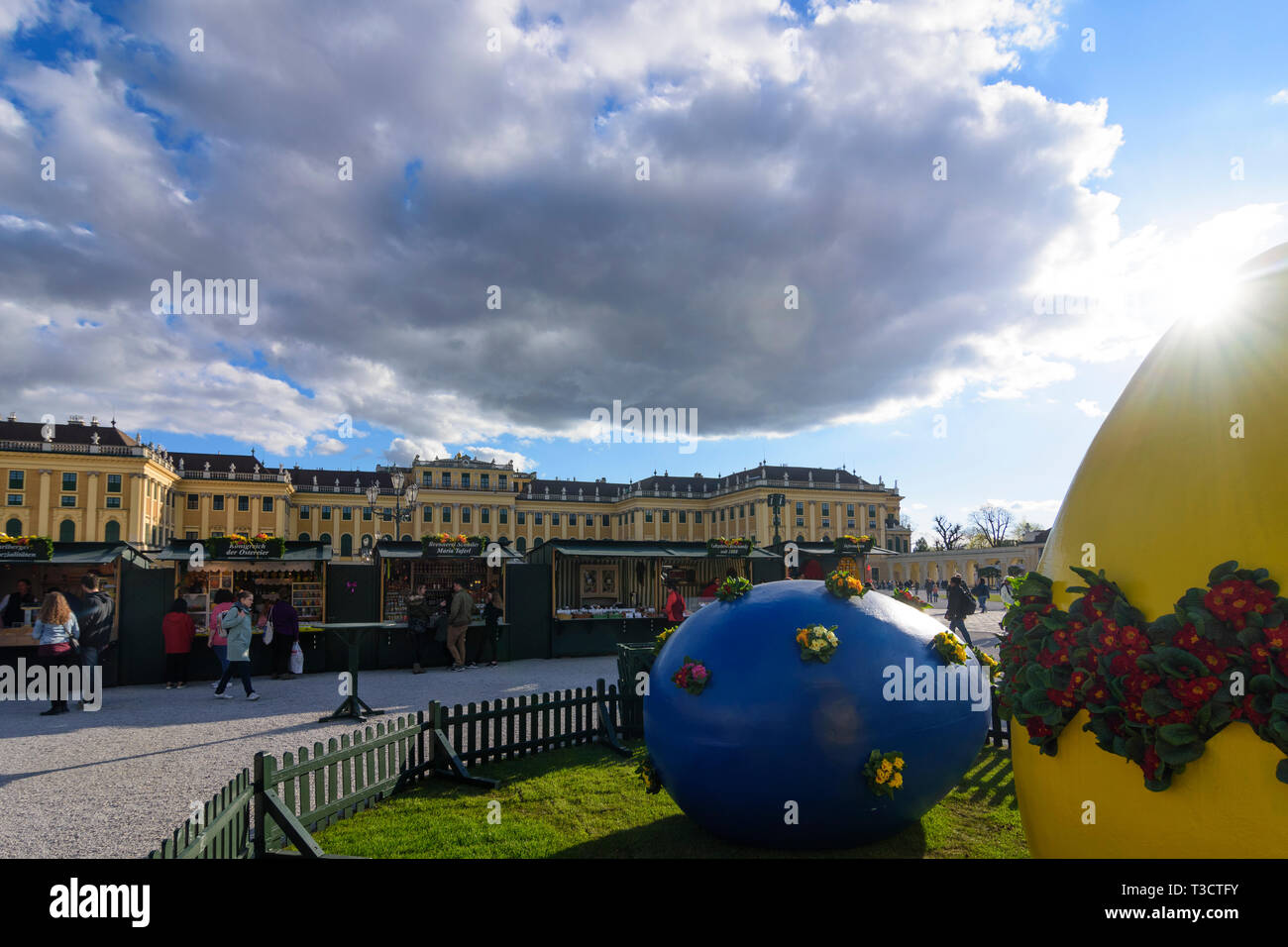 Wien, Wien: Schloss Schönbrunn, Ostermarkt (Ostermarkt) im 13. Hietzing, Wien, Österreich Stockfoto