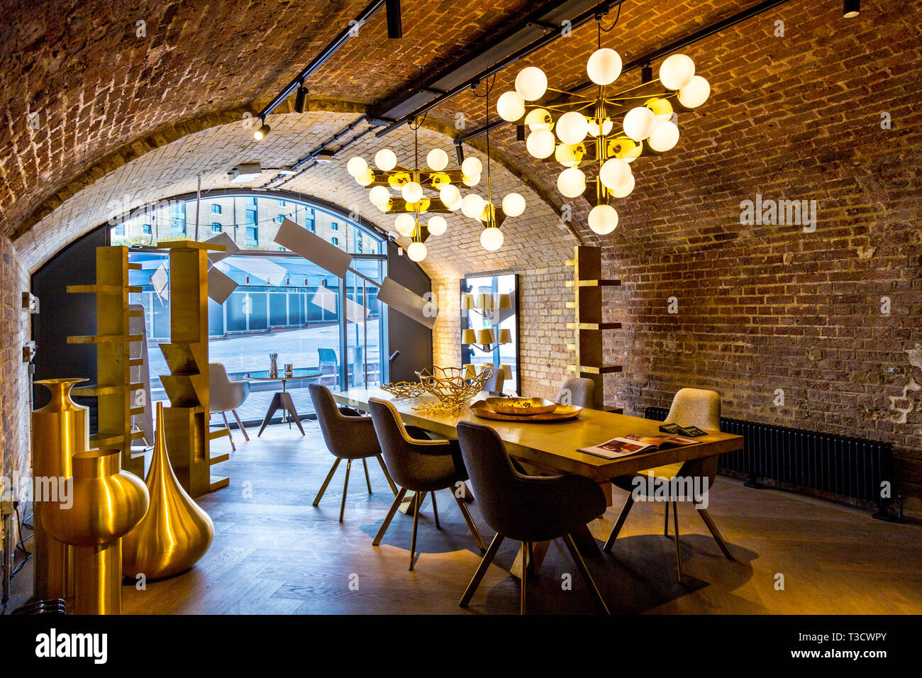 Tom Dixon Interieur Shop an Kohle Tropfen Yard in Kings Cross, London, UK Stockfoto