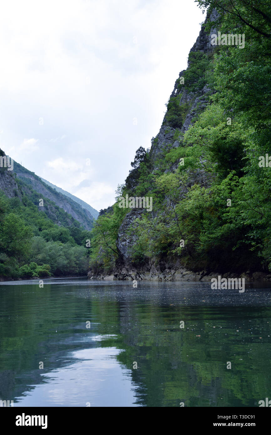 Treska Fluss in Matka Canyon. Skopje, Mazedonien. Stockfoto