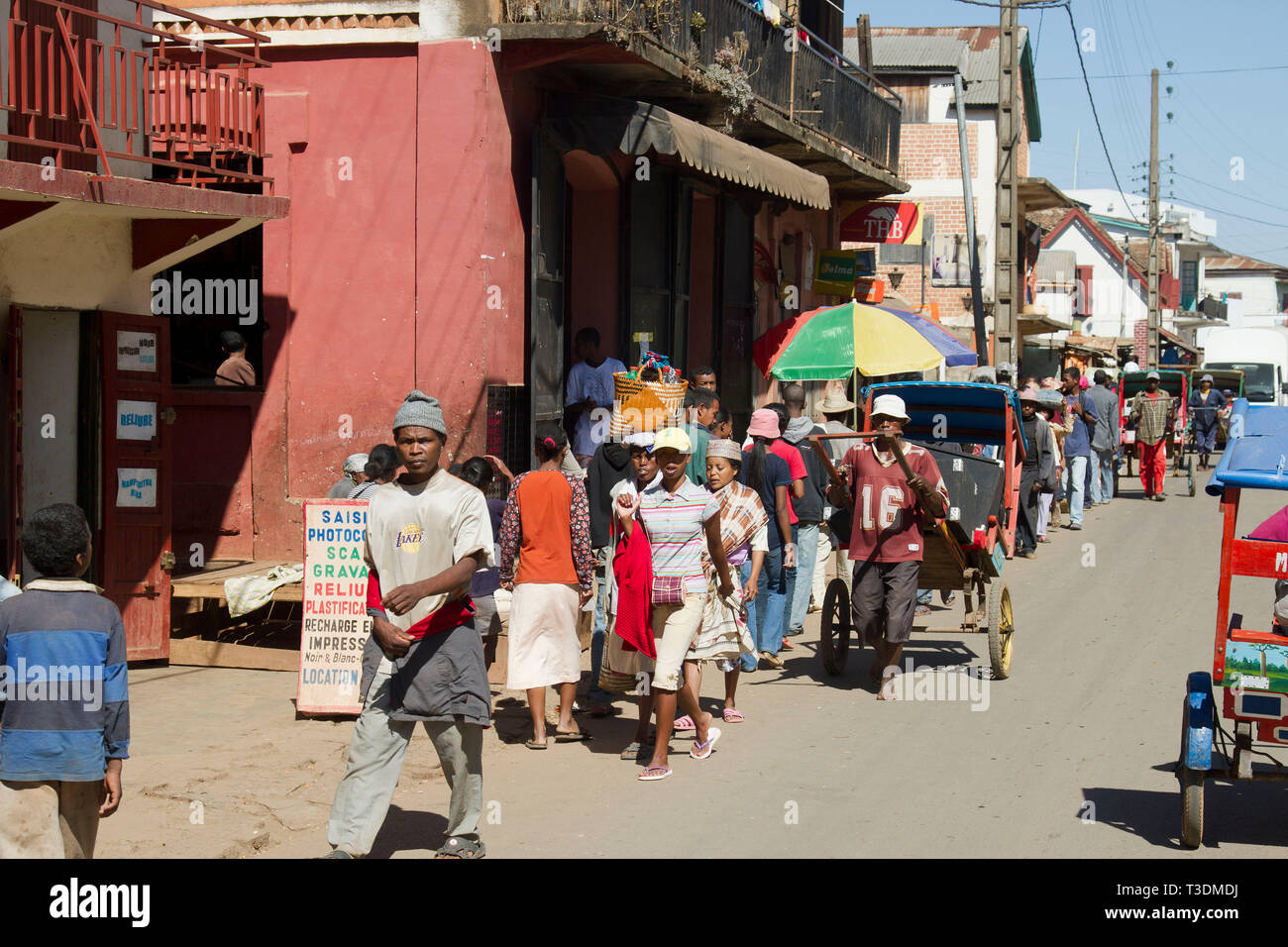 Typische Stadt leben in Madagaskar, Afrika Stockfoto