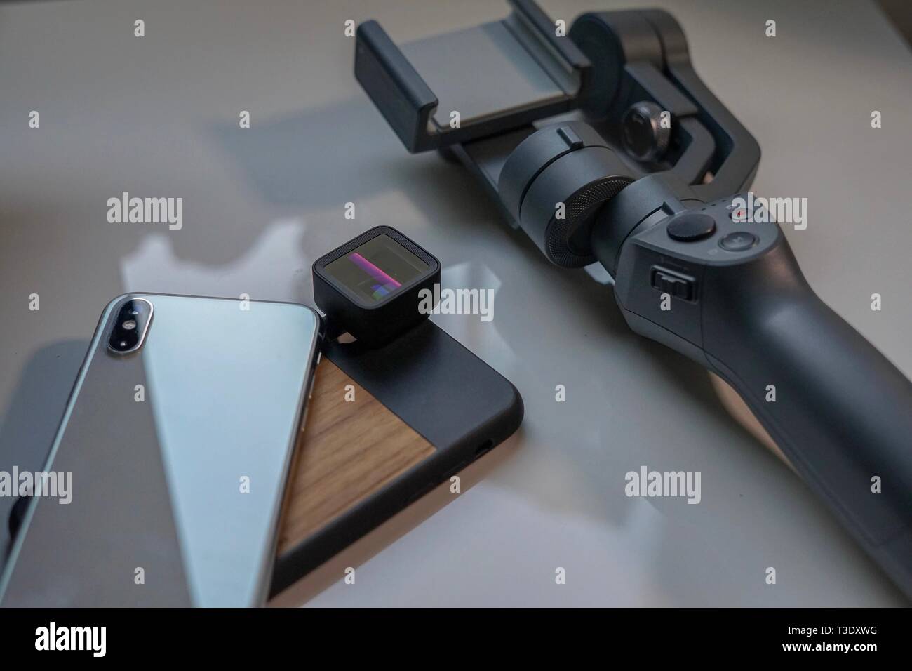 Mobile Filmproduktion und Gimbal mit anamorphot Stockfoto