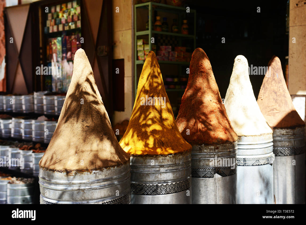 Auswahl der marokkanischen Farbstoff für Henna. Stockfoto