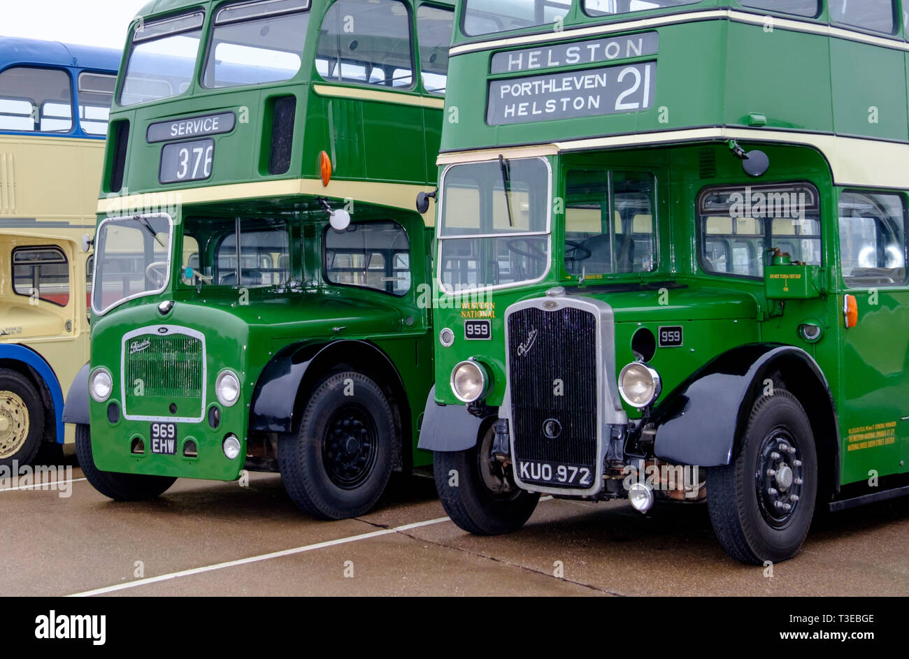 Die Concorde Kavalkade; Bristol Autos und Busse Bristol Aerospace Museum Yeovilton Fleet Air Arm Museum zu besuchen. Bristol Bus Stockfoto
