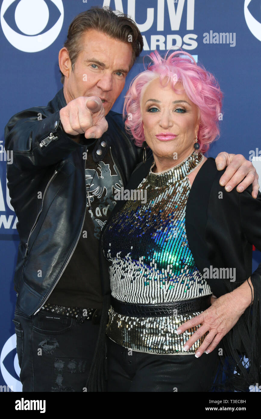 April 7, 2019 - Las Vegas, NV, USA - LAS VEGAS - APR 7: Dennis Quaid, Tanya Tucker auf der 54 Akademie der Country Music Awards im MGM Grand Garden Arena am 7. April 2019 in Las Vegas, NV (Credit Bild: © Kay Blake/ZUMA Draht) Stockfoto