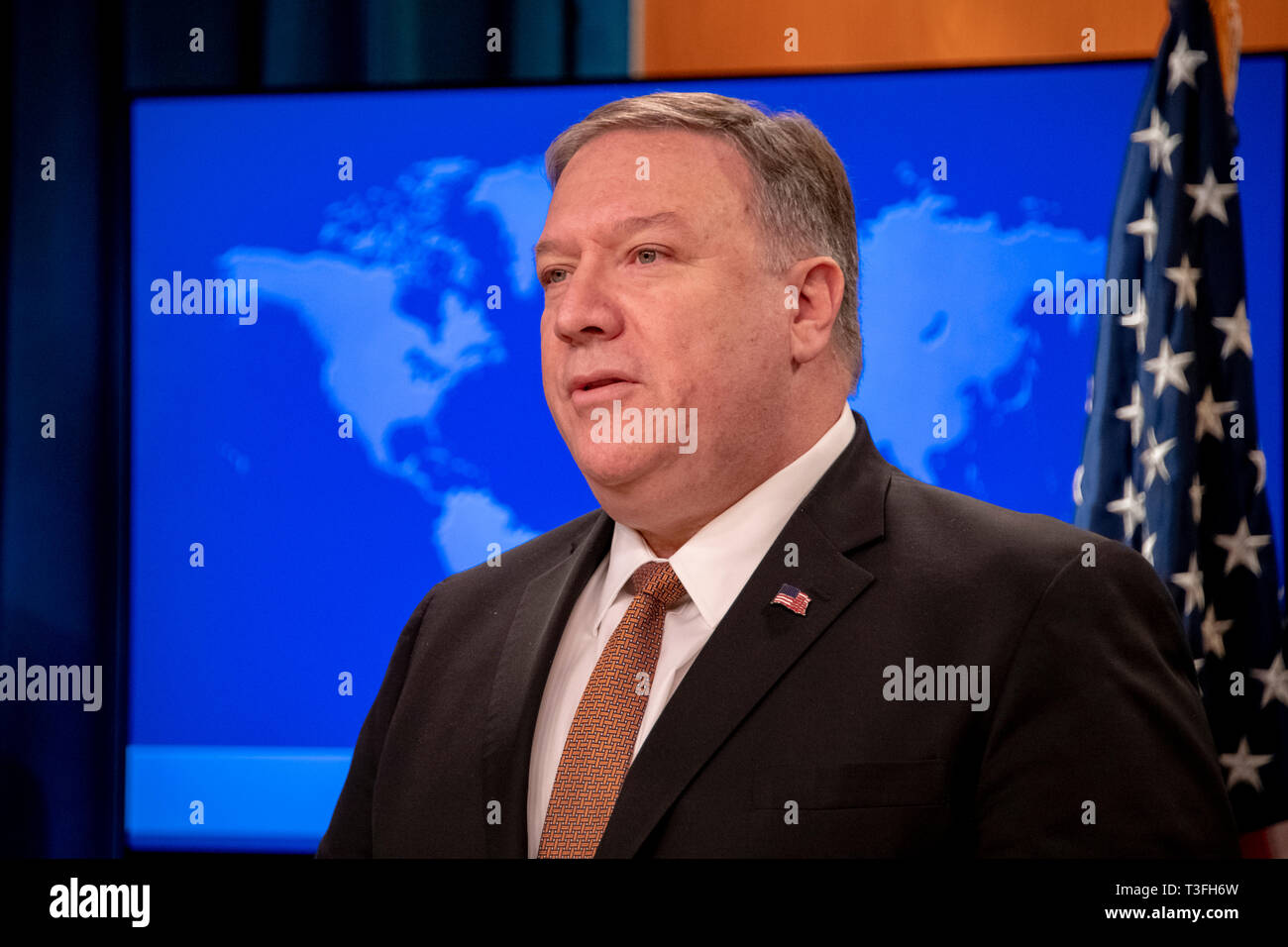 Washington DC, USA. 08 Apr, 2019. Us-Staatssekretär Mike Pompeo Erläuterungen zu den Medien in der Presse liefert an das State Department in Washington am 8. April 2019, D.C. Pompeo angekündigt, die den USA die Islamischen Revolutionären Garden, einschließlich seiner Qodsarmee, als eine ausländische Terrororganisation bezeichnet. Credit: Planetpix/Alamy leben Nachrichten Stockfoto