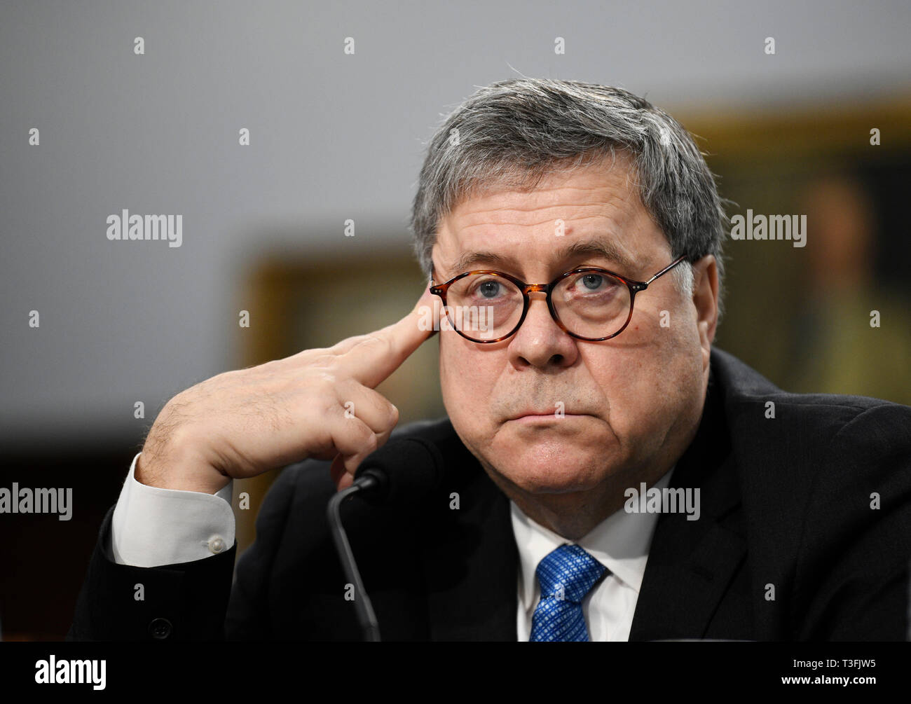 Washington DC, USA. 9 Apr, 2019. Us Attorney General William Barr bezeugt vor dem Unterausschuss für Handel, Justiz, Wissenschaft und verwandten Organisationen, in Washington, DC, USA, am 9. April 2019. Us Attorney General William Barr sagte Dienstag, den er ein anonymisiert Version der Mueller Bericht der Russland sonde Release wird "innerhalb einer Woche" bei einer Anhörung im Kongress. Quelle: Liu Jie/Xinhua/Alamy leben Nachrichten Stockfoto