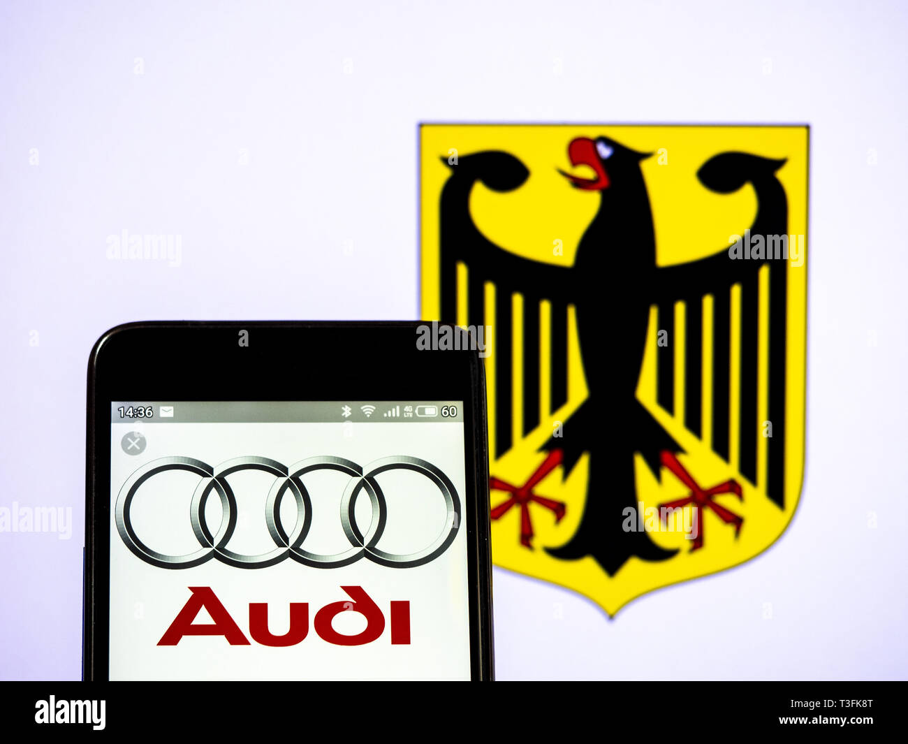 In der Ukraine. 8 Apr, 2019. In diesem Foto ist eine Abbildung der Audi AG Logo gesehen auf einem Smartphone angezeigt. Quelle: Igor Golovniov/SOPA Images/ZUMA Draht/Alamy leben Nachrichten Stockfoto