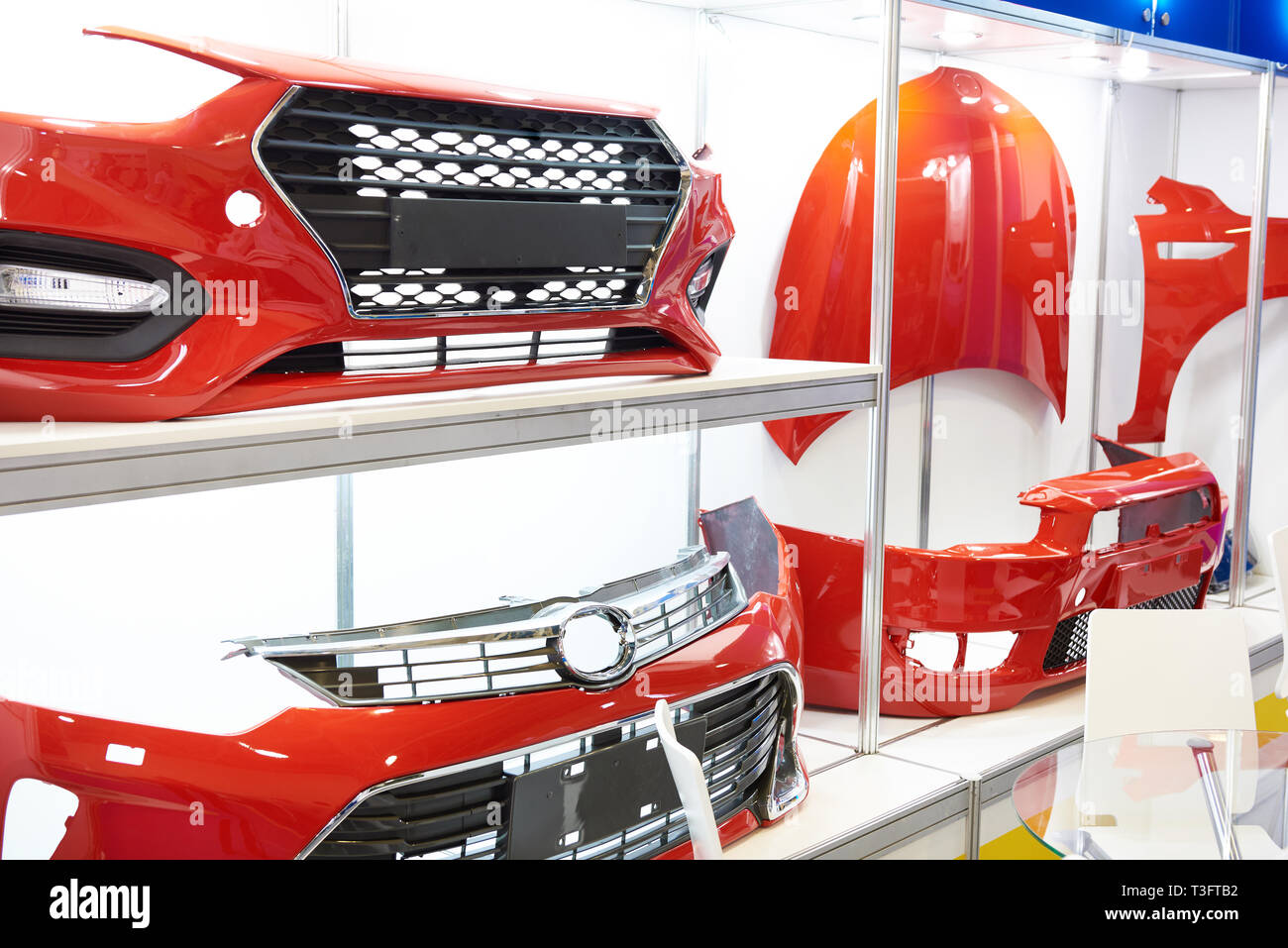 Ersatzteile für die Karosserie in Store Stockfoto