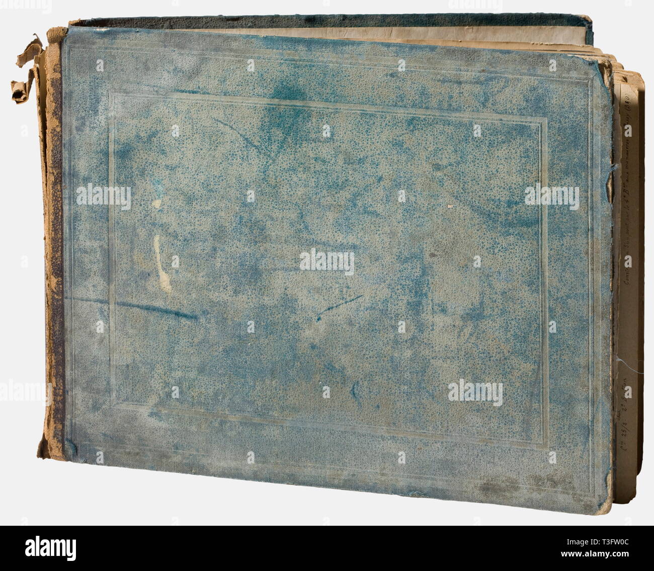 Ein Fotoalbum, einer sapper des 25 Bataillon Aérostier de Chalais-Chaumont ein Album mit 175 Fotos des täglichen Lebens der Luftschiff Truppe: an Spielraum, der bei der Installation des Flugzeugs, der Blick auf die Werkstatt und die Kampagne Material in Camp de Chalais-Chaumont, das Verladen des Materials für die China Kampagne 1900, Fotos aus der Luft Ballons, Unfall der 'Le Jaune", Fotos des Ballons 'La France', 'Le Jaune', 'Lebaudy', 'Le Hoche', '170A'. Seltene Fotos Der luftfahrtpionier Louis Paulhan (1883-1963), der seine Mi, Additional-Rights - Clearance-Info - Not-Available Stockfoto