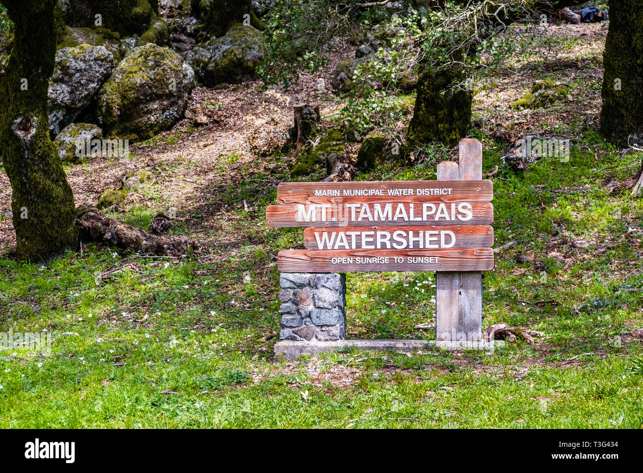Mount Tamalpais Wasserscheide unterzeichnen, Marin County, North San Francisco Bay Area, Kalifornien Stockfoto