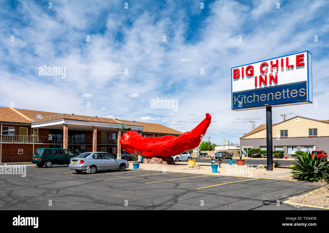 Big Chile Inn und riesiger chilli, Chilli, Attraktionen am Straßenrand in Las Cruces, New Mexico, USA. Stockfoto
