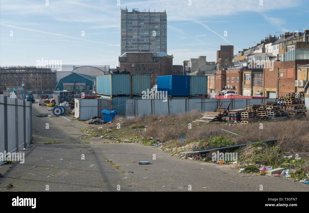 Anzeigen von Arlington House, Dreamland, die Rückseite der Marine Terrasse und Halle von der Sea Road, Ramsgate, Kent Stockfoto
