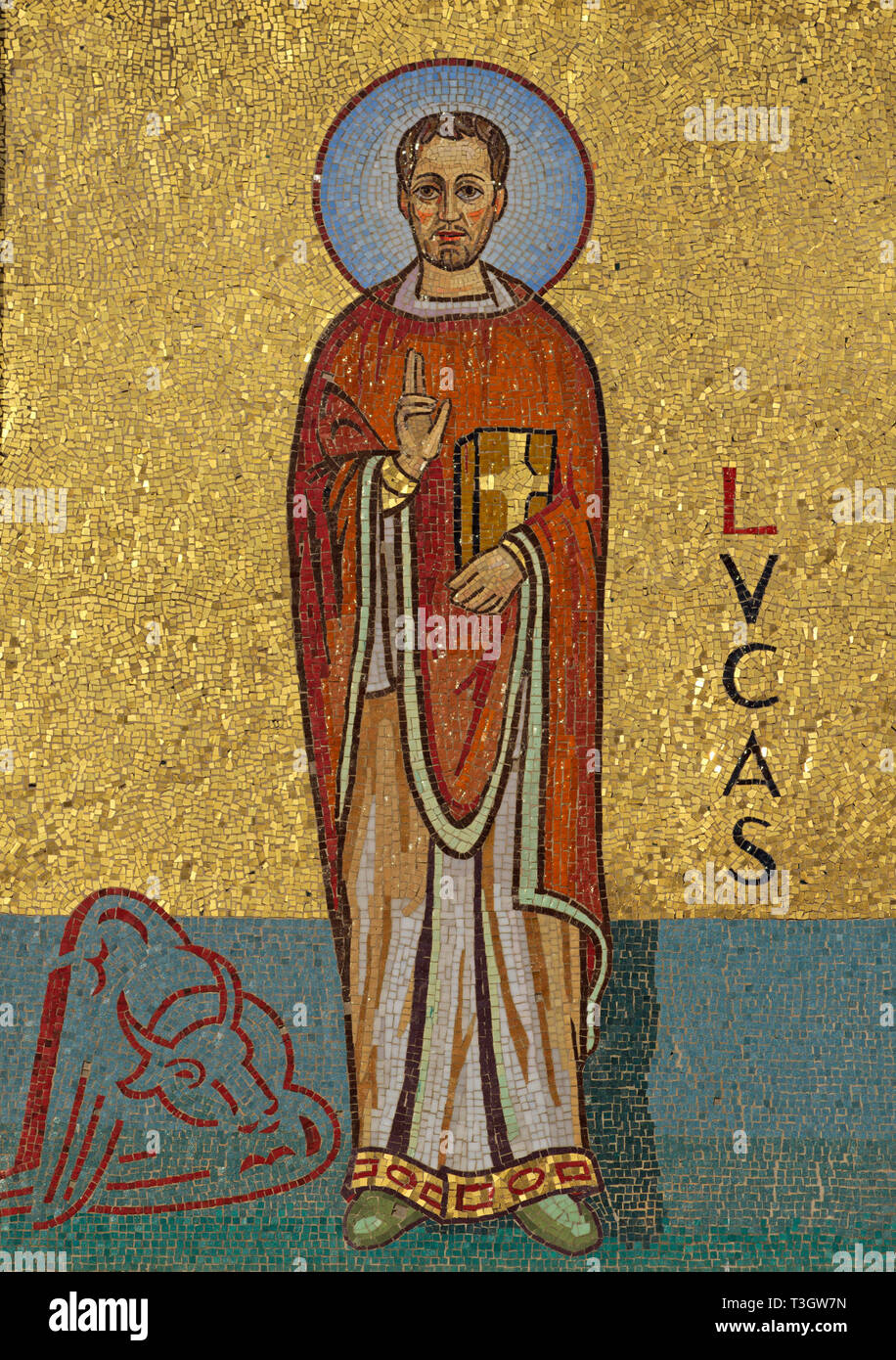 Mosaik von Saint Lucas (Lukas) auf der Fassade einer Kirche Stockfoto