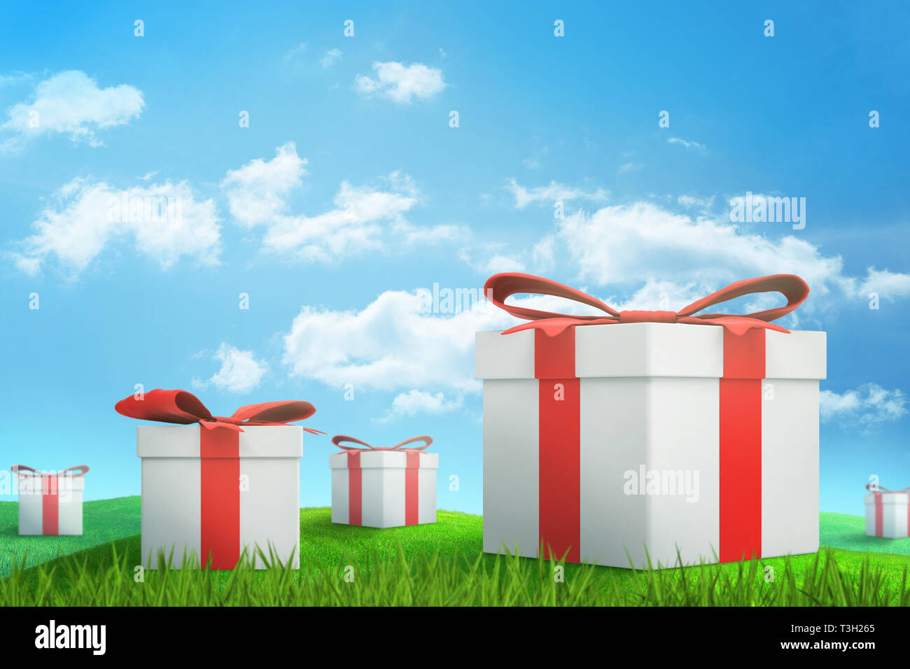3D-Rendering des weißen Geschenkboxen mit roten Bändern auf Grün sonnenbeschienenen Wiese unter blauen Himmel mit weißen Wolken. Stockfoto