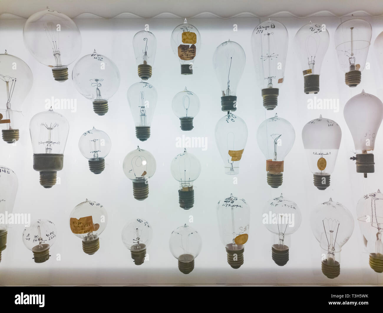 Los Angeles, APR 5: Viele antike Lampe Design exhibt in Huntington Bibliothek auf der Apr 5, 2019 in Los Angeles, Kalifornien Stockfoto