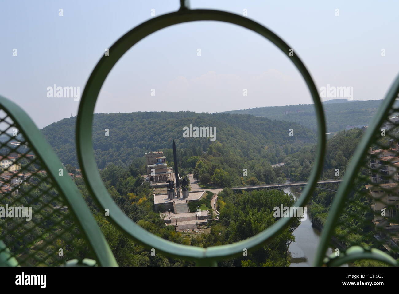 State Art Museum und Asen Denkmal auf der Jantra, Veliko Tarnovo, Bulgarien Stockfoto