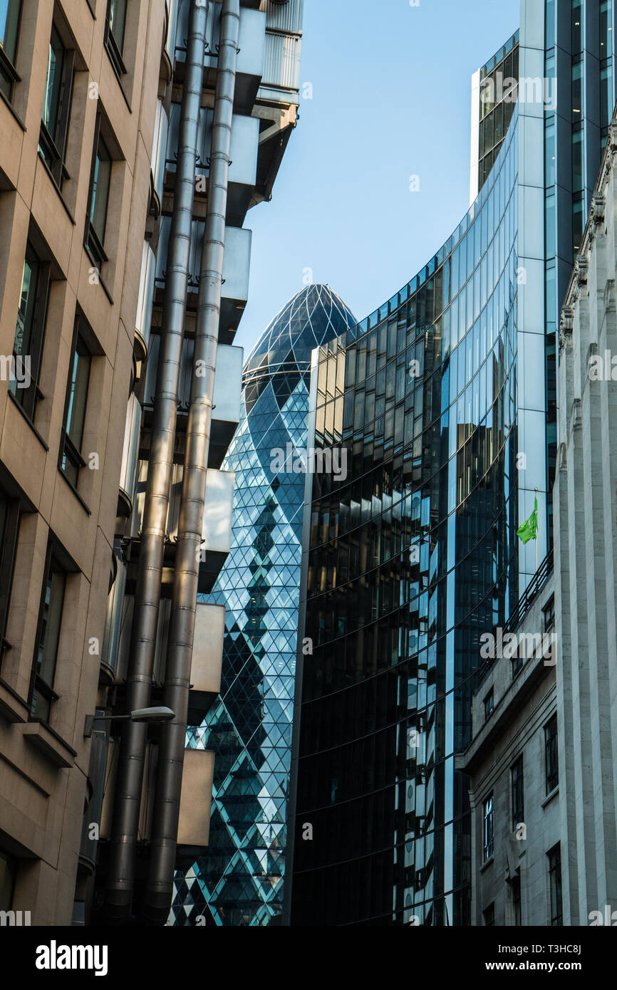 Die gerkin Gebäude im Londoner Finanzviertel Stockfoto